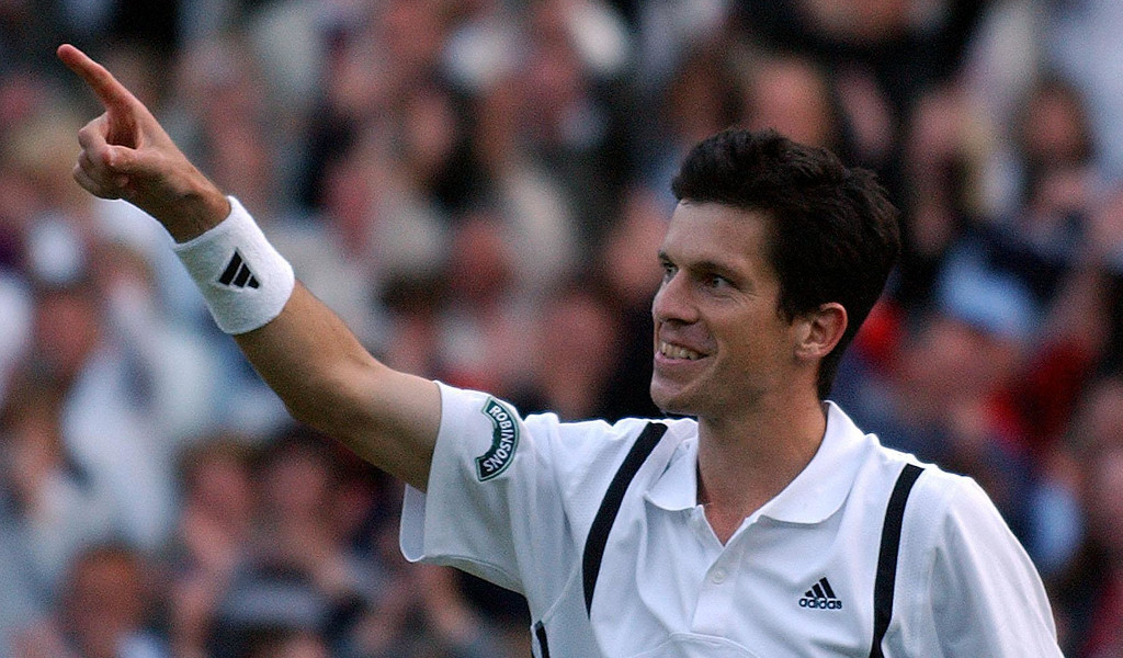 Tim Henman pointing